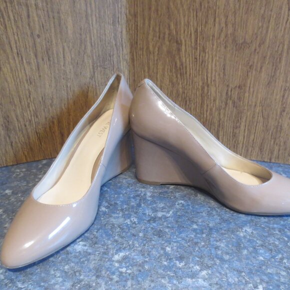 New Old Stock Nine West Jessa Wedge Pumps - Size 8.5M. - Picture 13 of 15